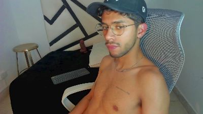 ALANVILLA_LOBO from Colombia