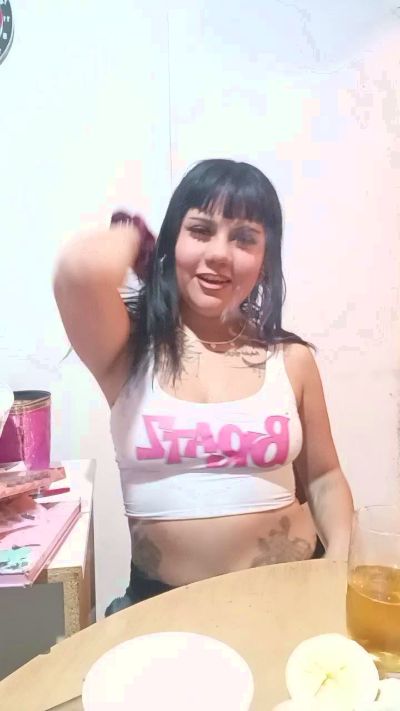 Aleja69hot from Chile