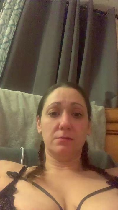 Beautifulbrit from United States