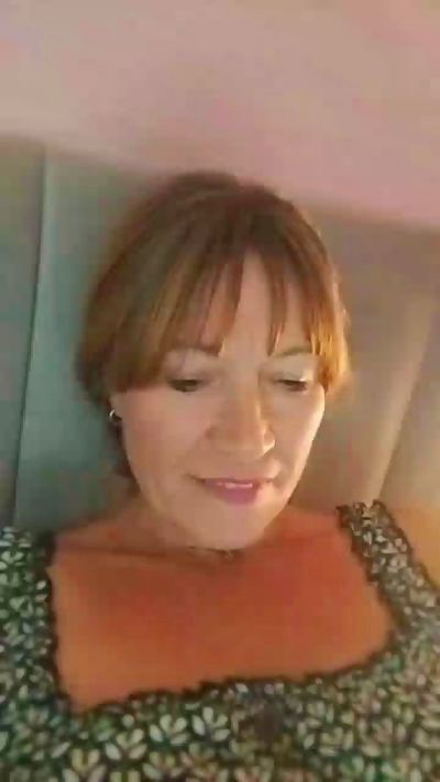 Cumonme17 from United Kingdom