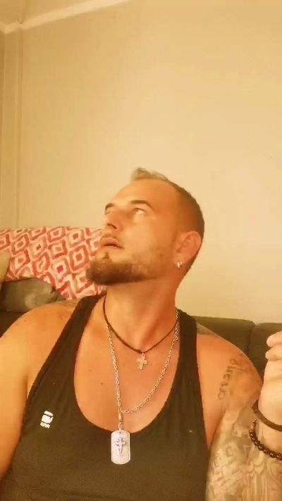 Dani4490 from Germany
