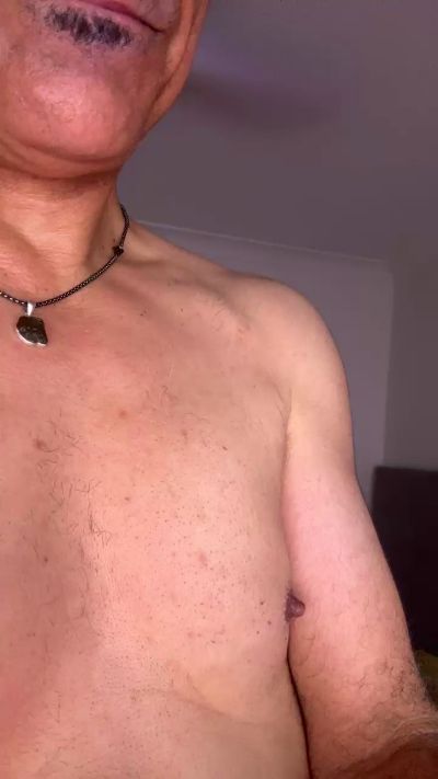 IsaiahLIVE from Australia