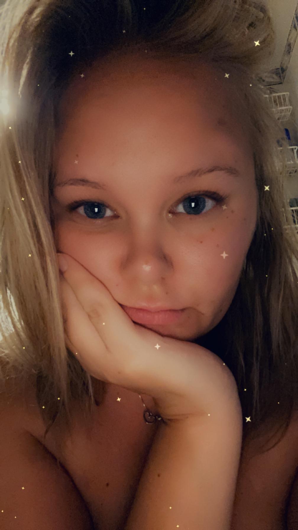 Kiwiie from Sweden