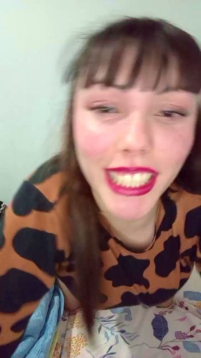 Lara_99_ from Argentina