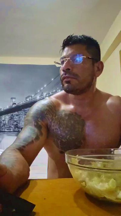 Leonsalvajexxx from Spain
