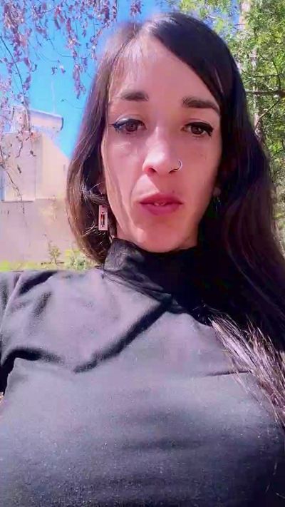 Ninaaa_31 from Argentina