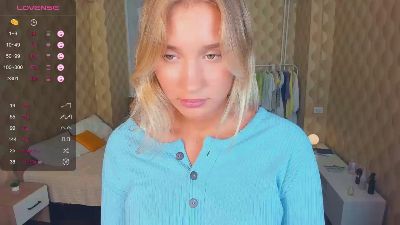 RexanneBunton from Romania