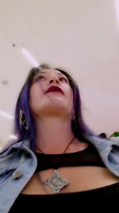 Sophie_Banger from United States