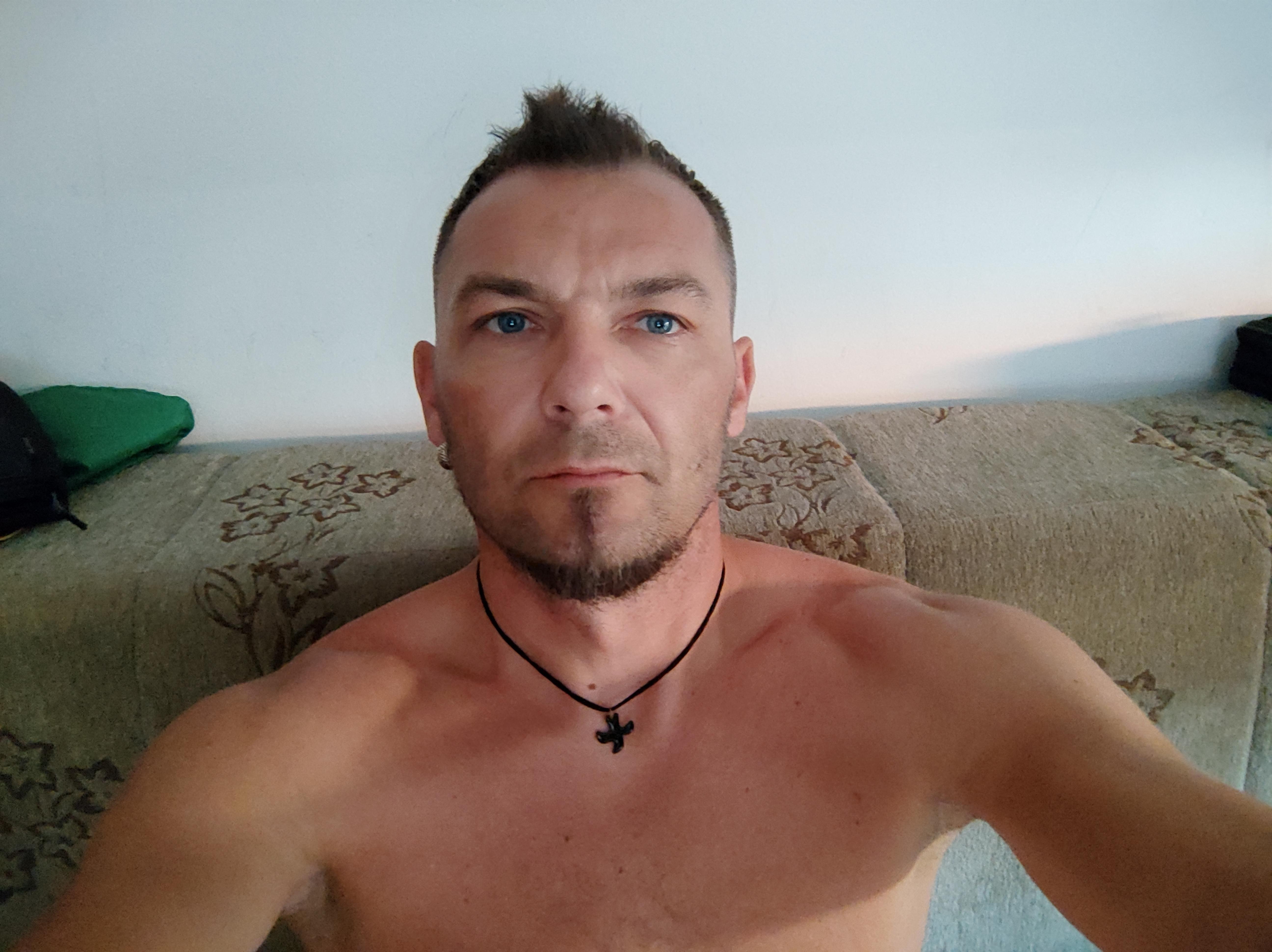 boldrik2 from Serbia