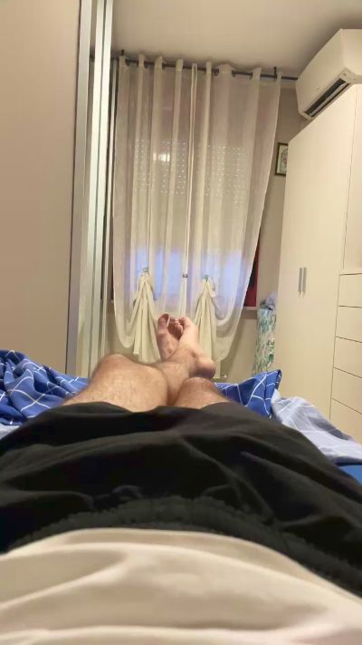 gay932 from Italy