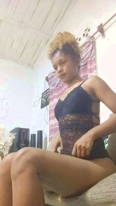 larissa3354 from Madagascar