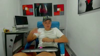 liam_person_ from Colombia