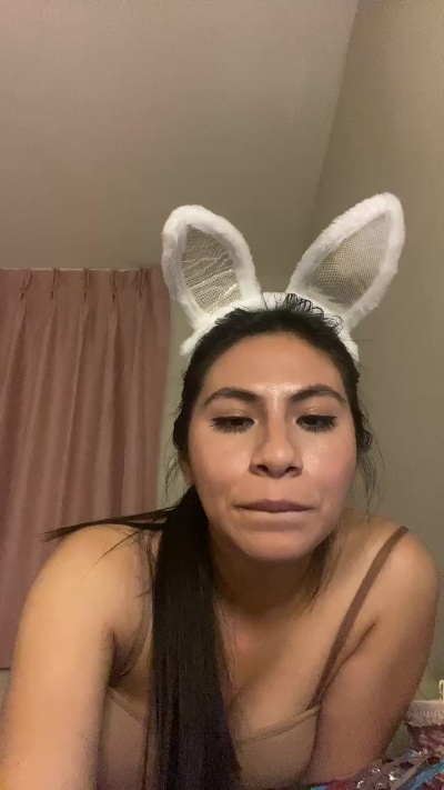 loli396 from Peru