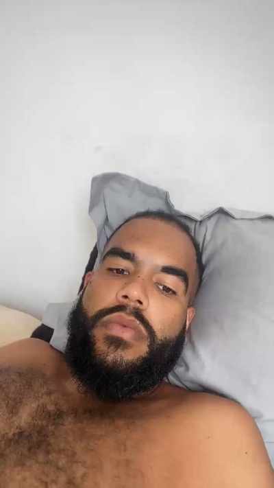 mlkdotnegroo from Brazil