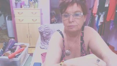 scarlett63 from Hungary