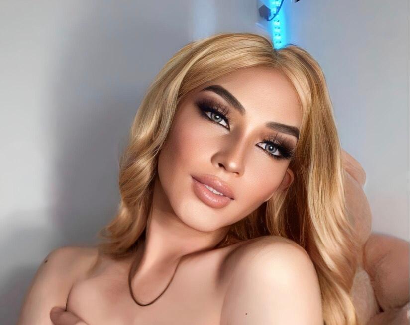scarletwhitex from United States