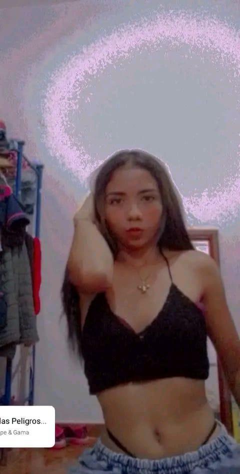skinnyyuliana18 Profile Image