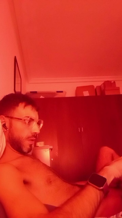 vicioatope_xxx1 from Spain